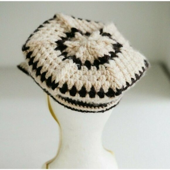 Vintage 70s Handmade Crochet Cream Brown Beret with Hard Shell Visor - Picture 5 of 8